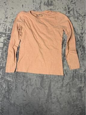 Eddie Bauer woman’s pink Long Sleeve T-Shirt Size.  Casual outdoor